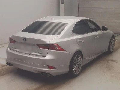LEXUS IS