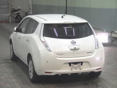 NISSAN LEAF