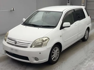 TOYOTA RAUM