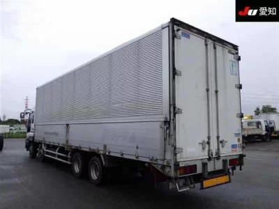 ISUZU GIGA