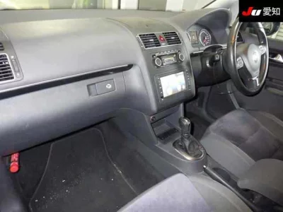 VOLKSWAGEN GOLF TOURAN