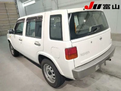 NISSAN RASHEEN