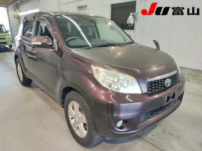 TOYOTA RUSH