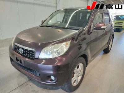 TOYOTA RUSH