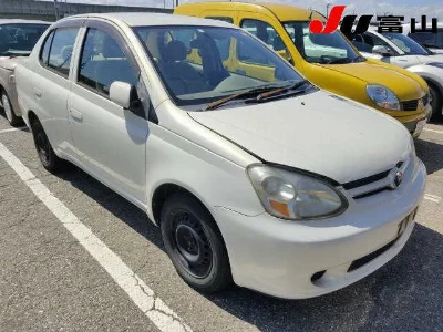 TOYOTA PLATZ