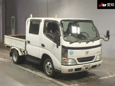 TOYOTA DYNA