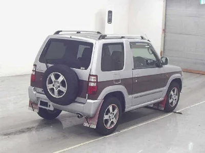MITSUBISHI PAJERO MINI