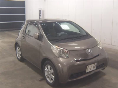 TOYOTA IQ