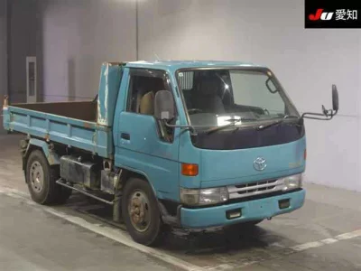 TOYOTA DYNA