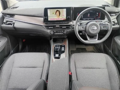 NISSAN AURA