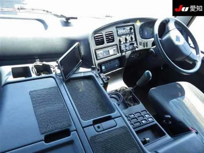 MITSUBISHI FUSO