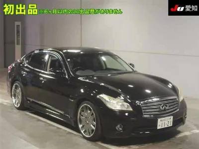 NISSAN FUGA