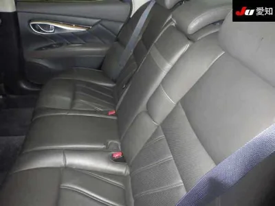NISSAN FUGA