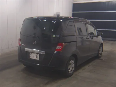 HONDA FREED SPIKE