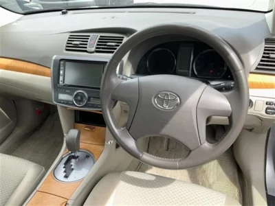 TOYOTA PREMIO