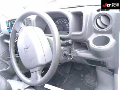 MITSUBISHI MINICAB