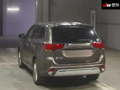 MITSUBISHI OUTLANDER PHEV