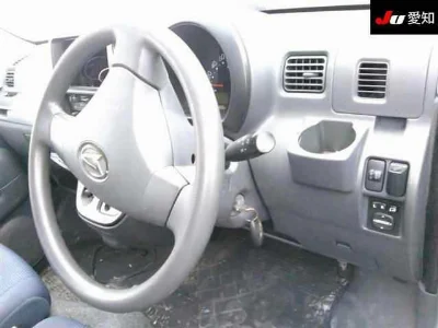 DAIHATSU HIJET VAN