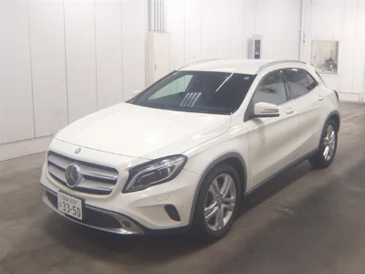 MERCEDES BENZ GLA