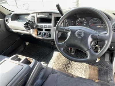 ISUZU COMO