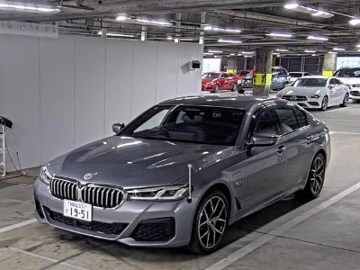 BMW 5 SERIES