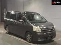 Цена авто Toyota Noah с аукционов Японии, номер кузова ZRR70G, пробег 163 000, оценка 2