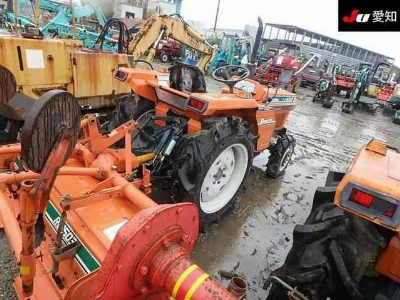 KUBOTA KUBOTA