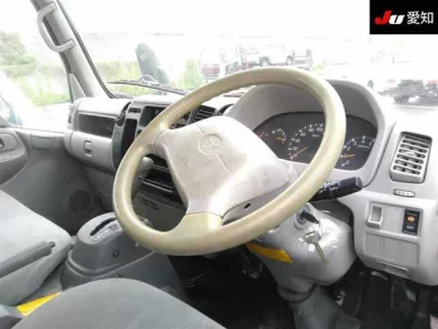 TOYOTA DYNA