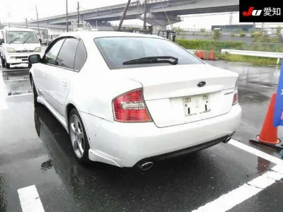 SUBARU LEGACY B4