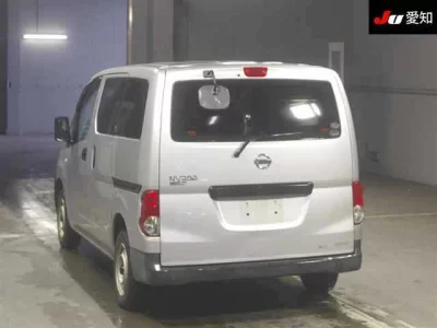 NISSAN NV200