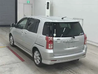 TOYOTA RAUM