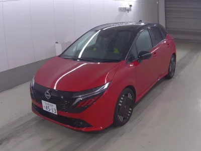 NISSAN AURA