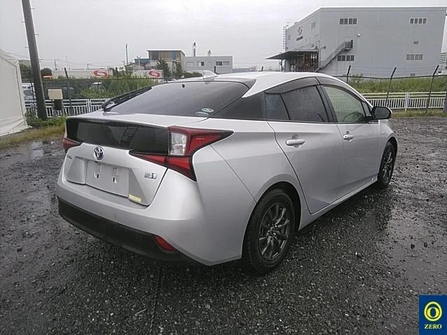 Toyota Prius 2019 из Японии, фото 3