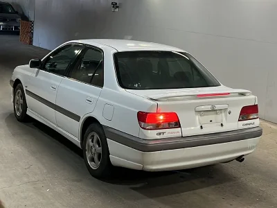 TOYOTA CARINA