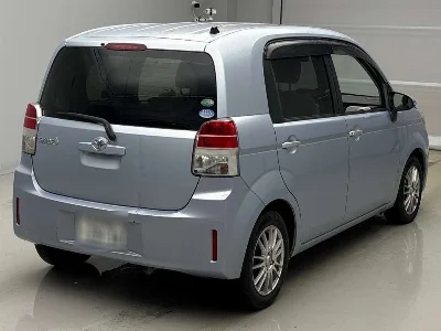 TOYOTA SPADE