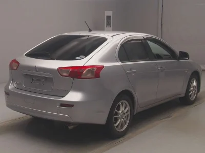 MITSUBISHI GALANT FORTIS SPORTBACK