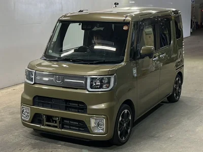 DAIHATSU WAKE