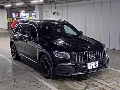 MERCEDES BENZ GLB