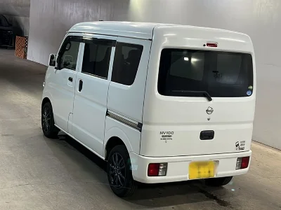 NISSAN CLIPPER VAN