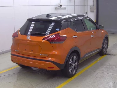 NISSAN KICKS
