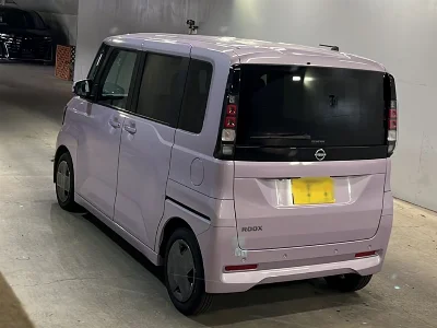 NISSAN ROOX