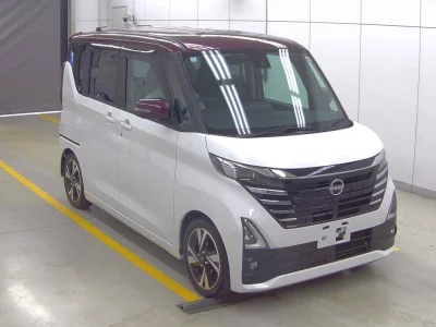NISSAN ROOX