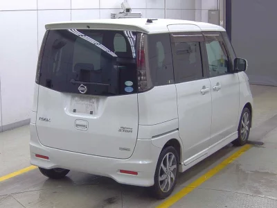 NISSAN ROOX