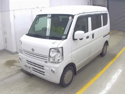 NISSAN CLIPPER VAN