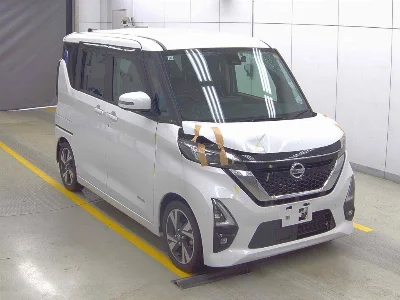 NISSAN ROOX