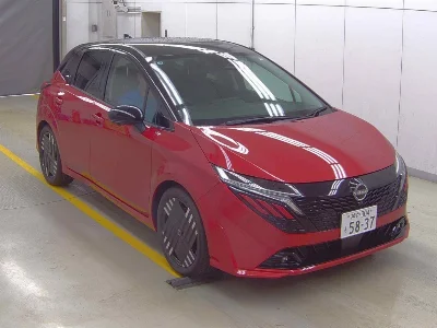 NISSAN AURA