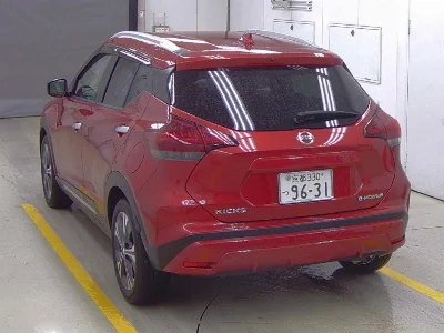 NISSAN KICKS