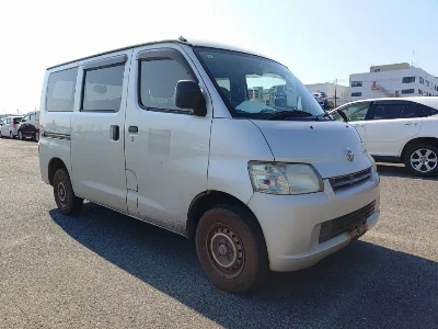 TOYOTA TOWN ACE VAN