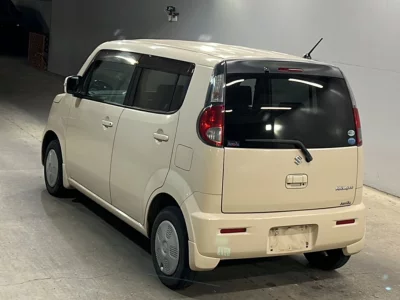 SUZUKI MRWAGON