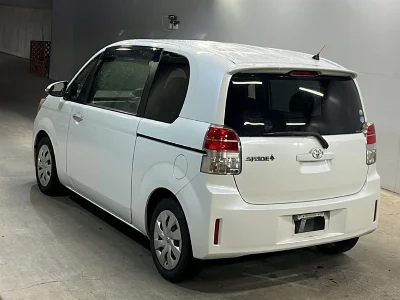 TOYOTA SPADE